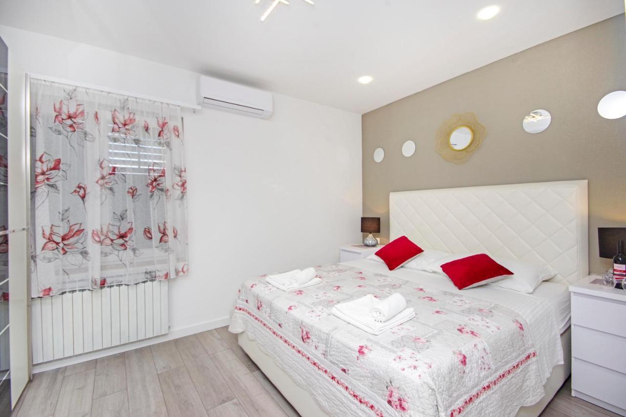 Villa Naomi Сплит Екстериор снимка